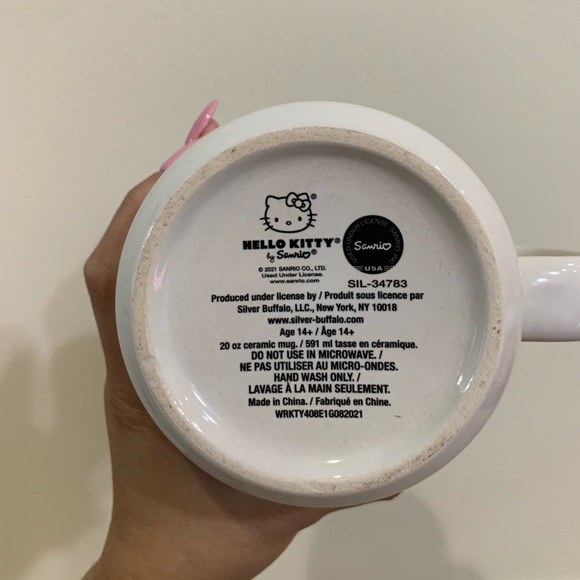 Hello Kitty Mug - Picture 3 of 5